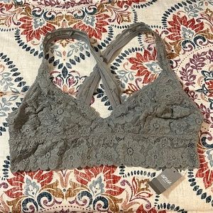 New Aerie Lace Bralette - Size Medium